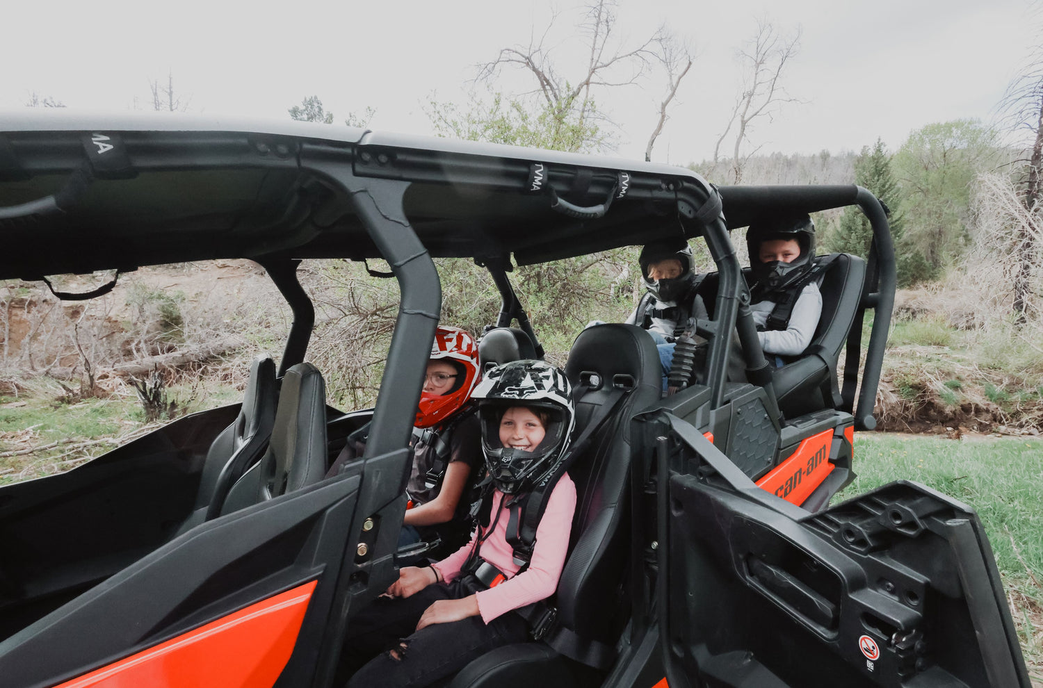 Maverick Sport Max Rear Bench with Harnesses (2019-2025)