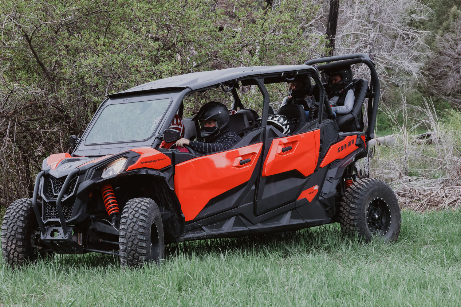 Maverick Sport Max Rear Bench with Harnesses (2019-2025)