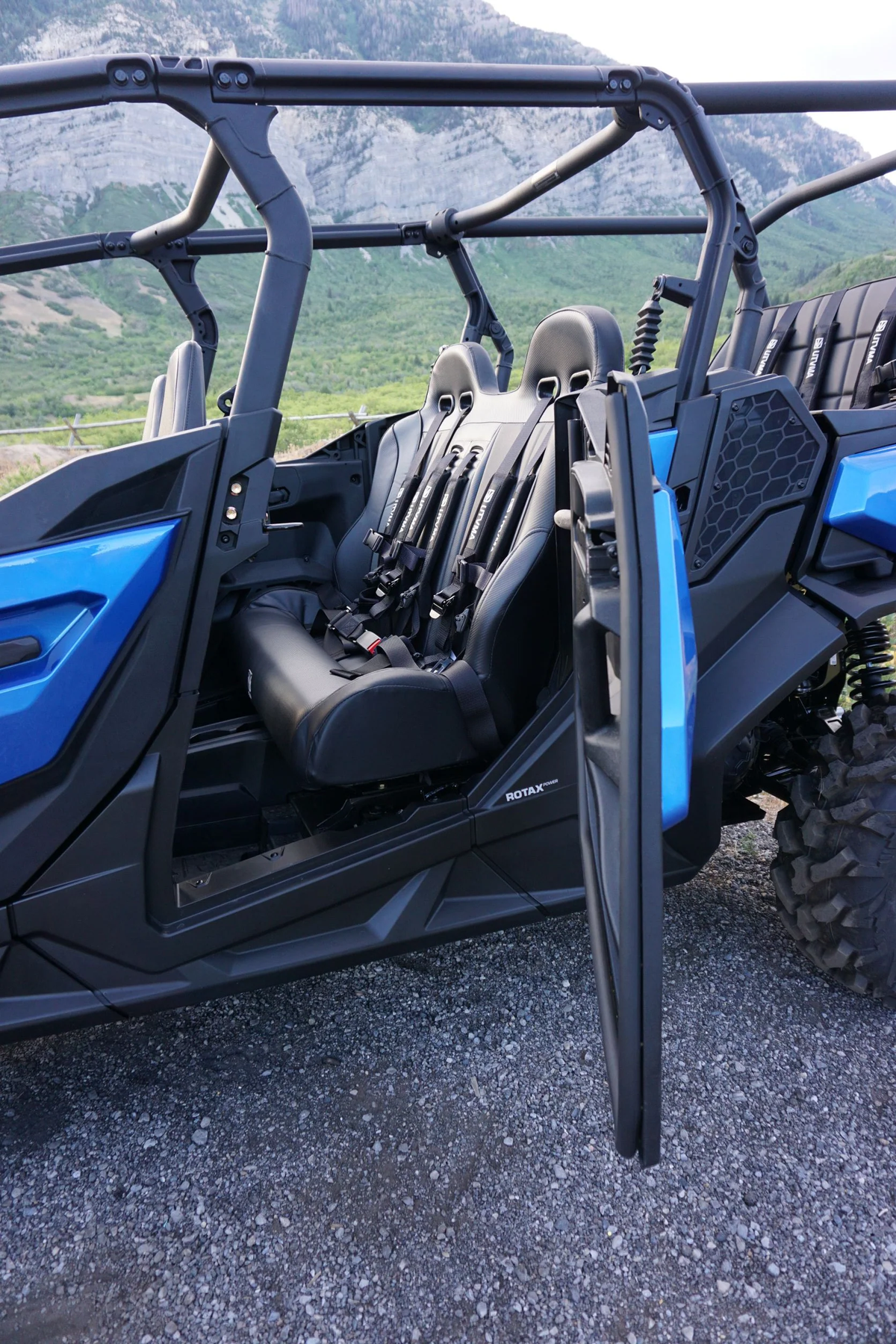 Commander Max Rear Bench Seat & Pair of Front Bucket Seats Set (2021+)