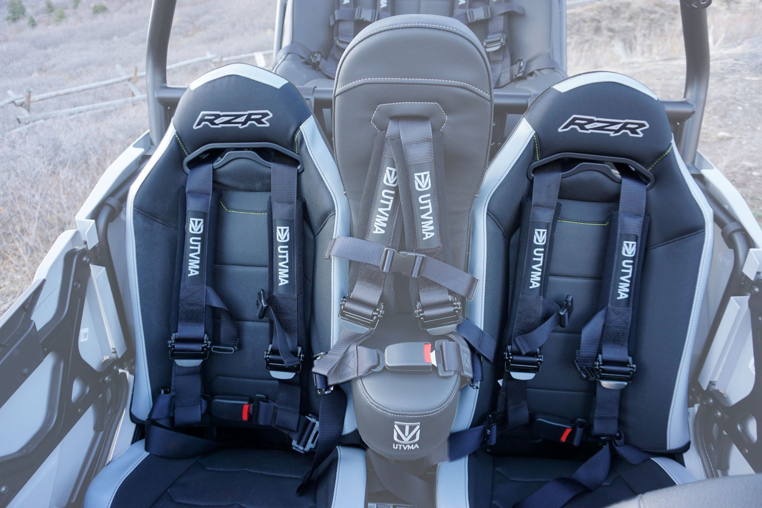 RZR 4-Point Harness Seat Pass Through Kit with Override Clip